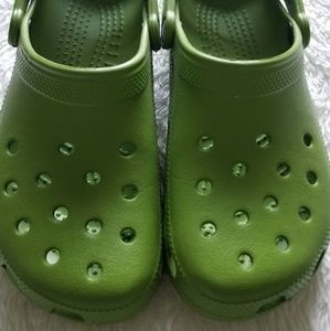 Green Crocs size W10